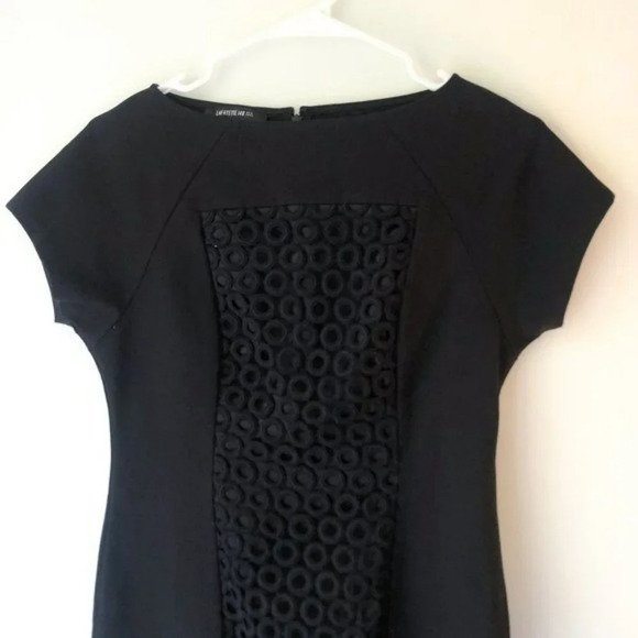 Sold - Picture 4 of 10